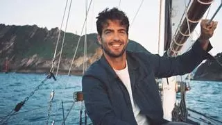 El set de rodaje que Maxi Iglesias (35) ha convertido en refugio en el norte de España: un paraíso para perderse y "reencontrarse"
