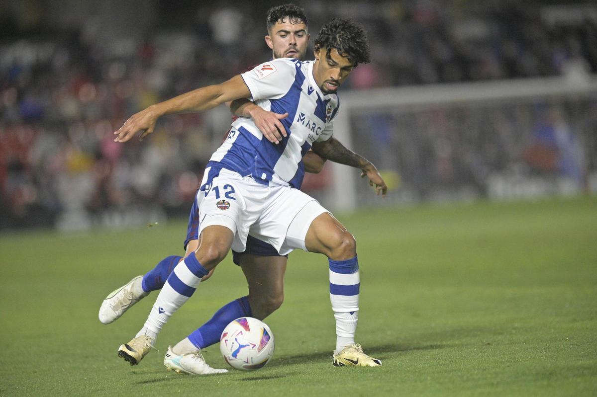 Un paso más hacia la permanencia (0-0)