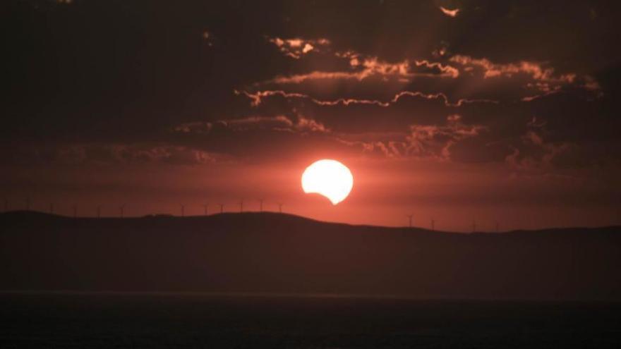 ¿Podrá ver Asturias el eclipse lunar más largo del siglo?