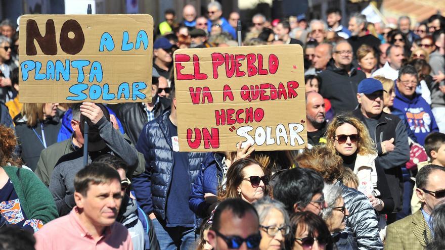 Acuamed estudia hacerse con la planta solar de Everwood y evitar las expropiaciones en San Miguel de Salinas