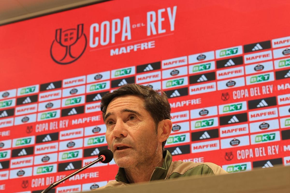 Marcelino García, antes del Ciudad de Lucena-Villarreal de la Copa del Rey.