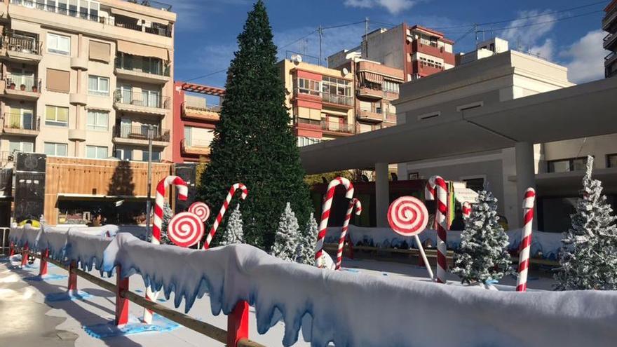 La decoración navideña de la plaza Sèneca