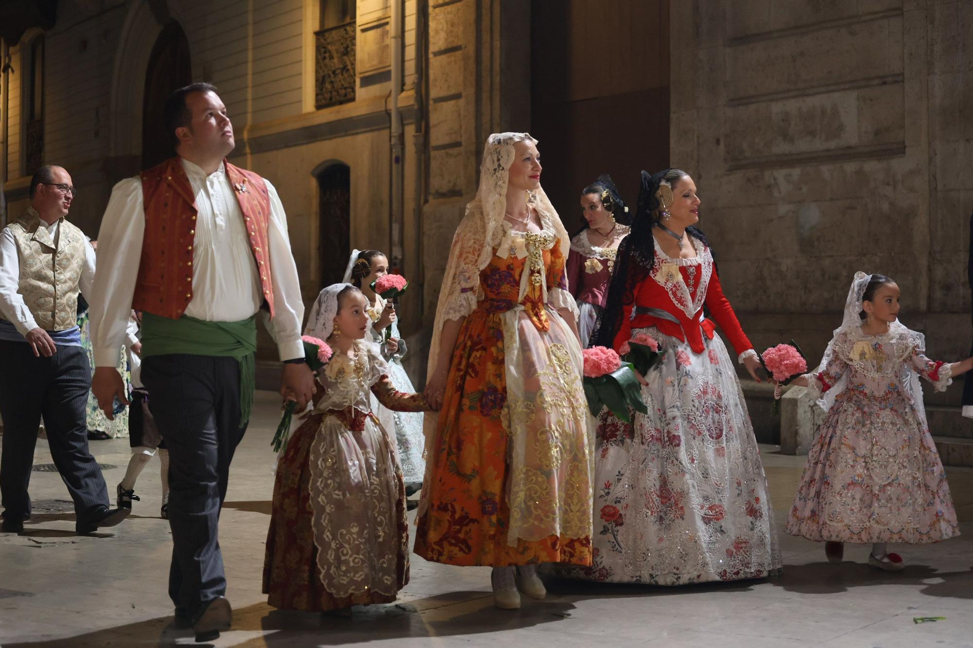 Búscate en el primer día de la Ofrenda en la calle San Vicente entre las 21 y las 22 horas