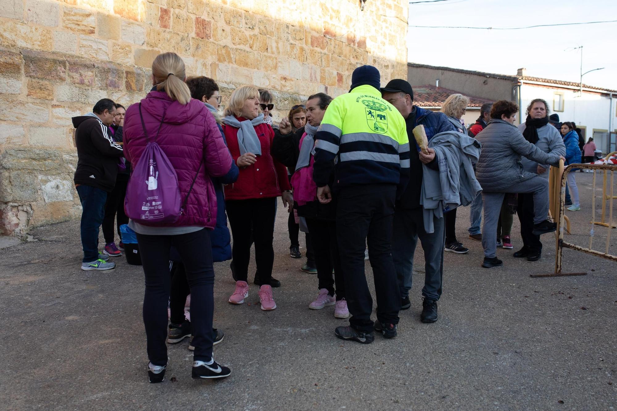 GALERÍA| Marcha contra la violencia de género en Morales y Pontejos