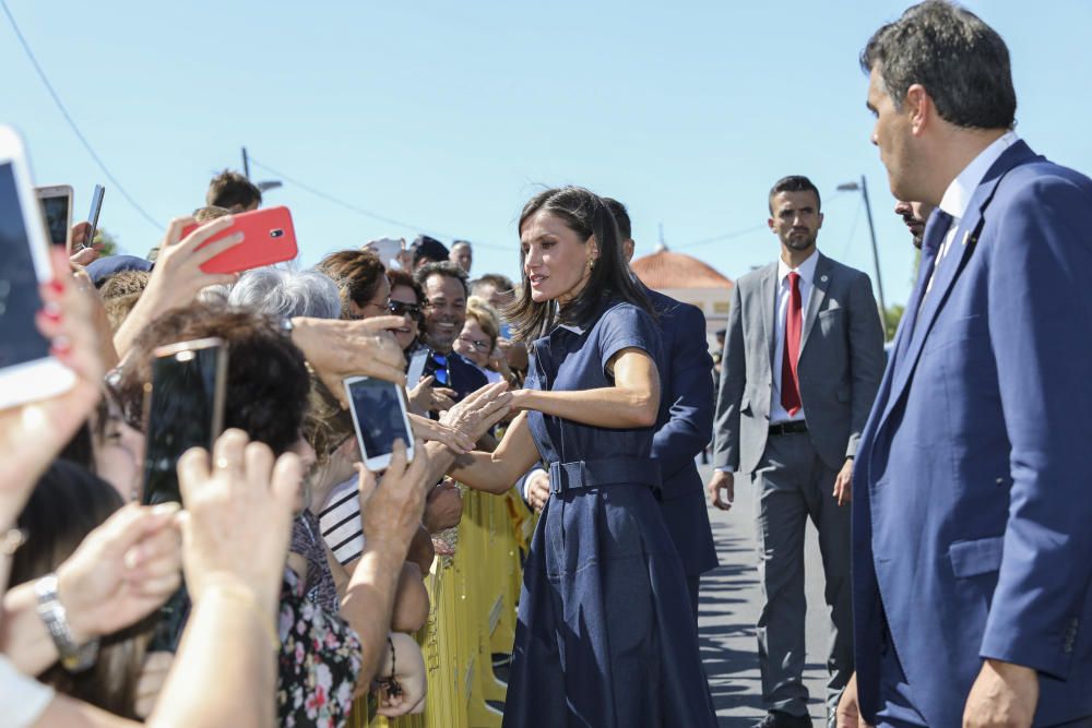 La Reina Letizia visita el IES Severo Ochoa de Elche.