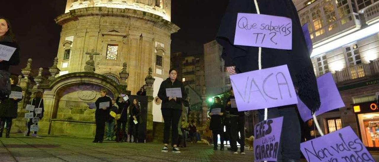 Concentración contra la violencia machista en Pontevedra. // Gustavo Santos