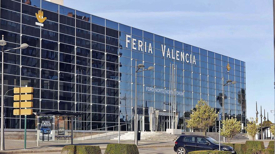 Uno de los edificios del recinto ferial valenciano, sin apenas actividad desde el estallido de la pandemia. | M. A. MONTESINOS