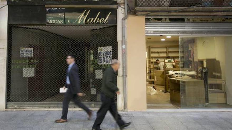 Los comercios de la zona centro plantean «parkings» gratuitos para reactivar ventas