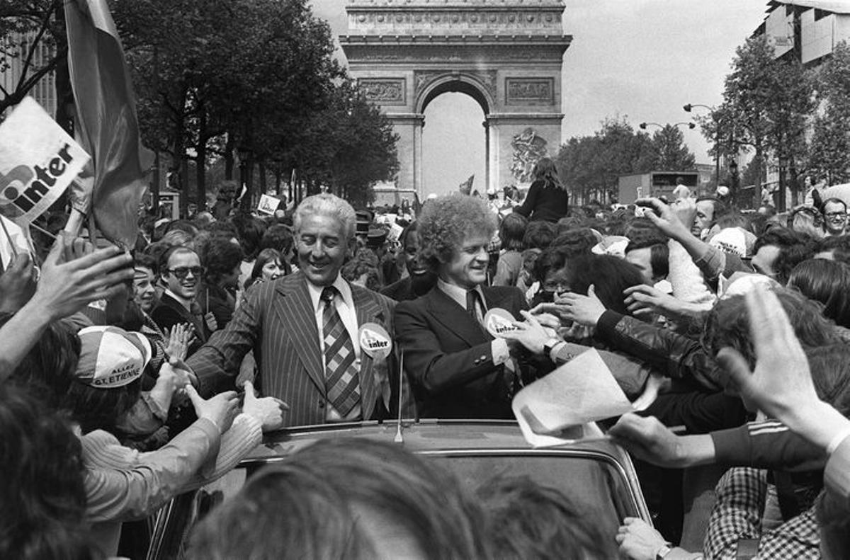 Imagen del paseo triunfal por París al día siguiente de la final.