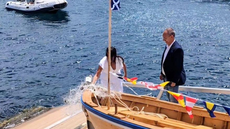 El Cabildo de La Palma impulsa la carpintería de ribera con la botadura del ‘Bóreas’