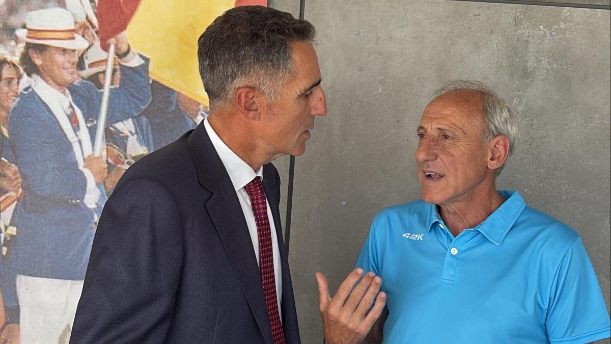 Miguel Indurain ganó la contrarreloj y Fermín Cacho fue plata en 1.500