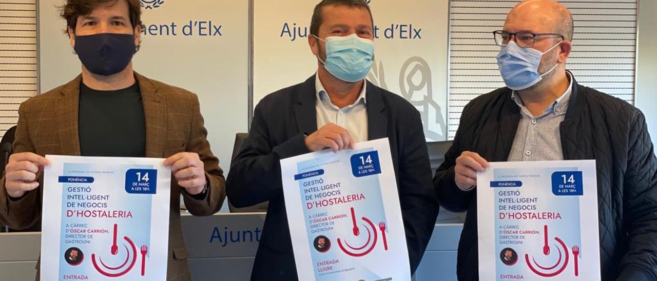 Marco Antonio Pomares, Óscar Carrión y Felip Sánchez, en la rueda de prensa de este jueves