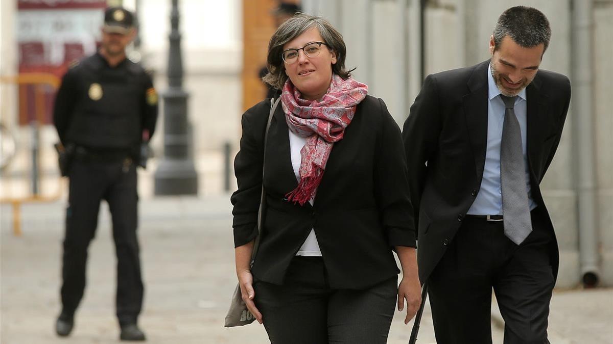 La exdiputada de la CUP Mireia Boya, este martes, a su llegada al Tribunal Supremo.