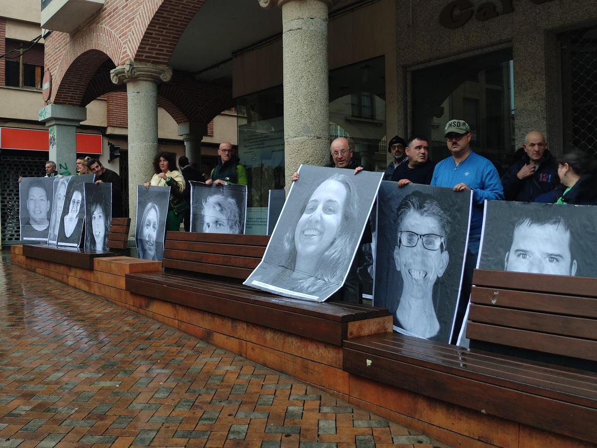 GALERÍA | Benavente da la cara por la salud mental