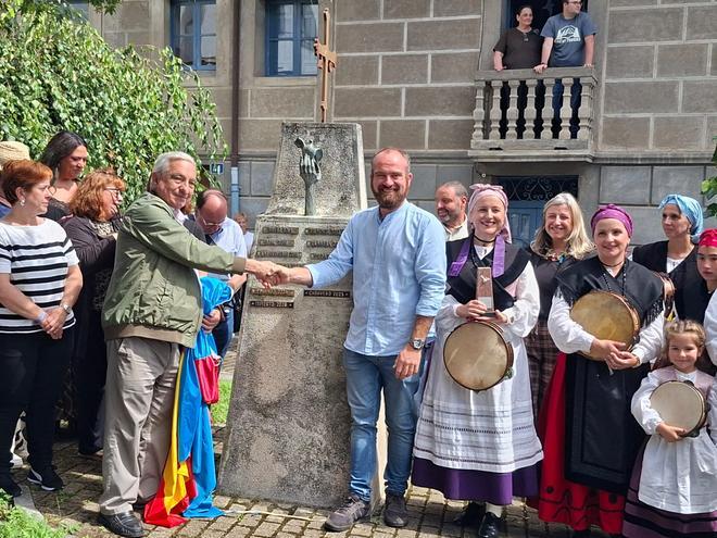 En imágenes: Navelgas celebra el XLIV Día de los Pueblos con un hermanamiento con Infiesto