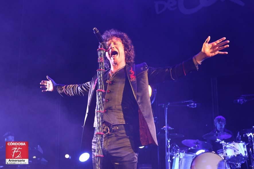 FOTOGALERÍA / Concierto de Enrique Bunbury en el Festival de la Guitarra