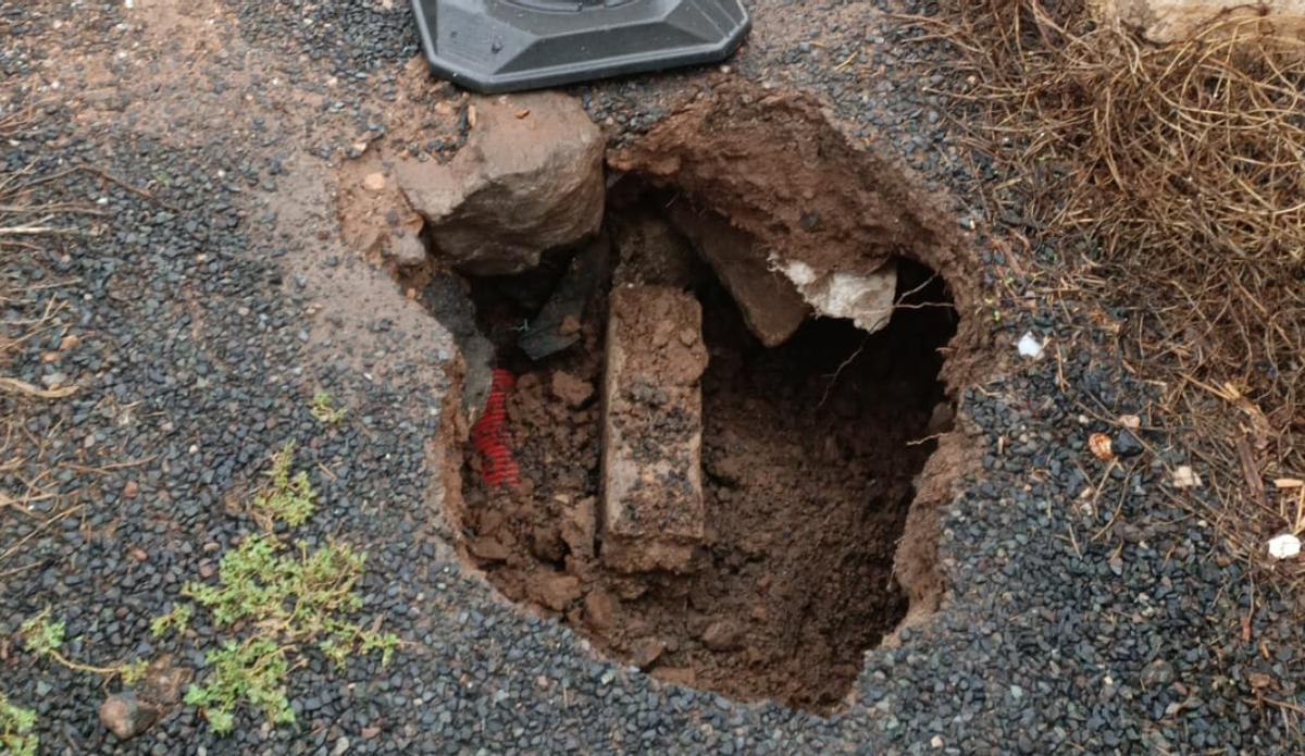 Estado del camino por el que acceden los estudiantes a la Facultad de Veterinaria.