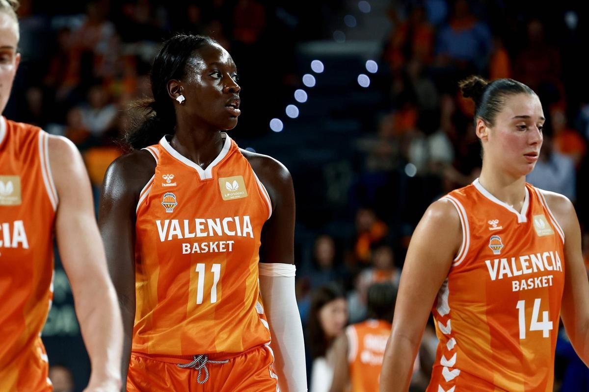 Awa Fam, tras el primer partido de semifinales de LF Endesa ante el Spar Girona.