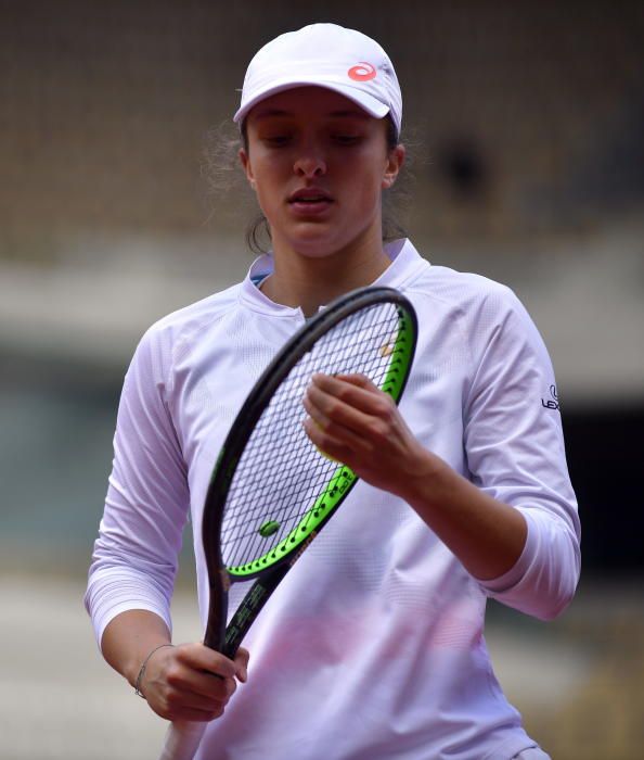 Swiatek arrasa a Kenin y gana Roland Garros.