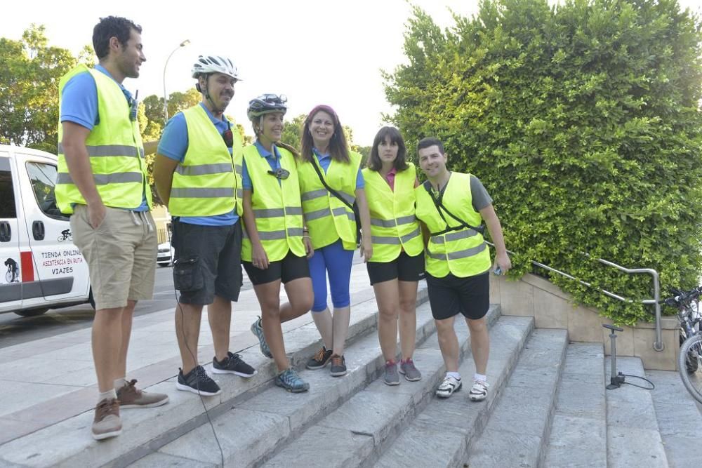 Ruta de bicicletas a la luz de la luna de Murcia