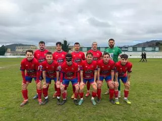 Goleada para el Salas y el Cornellana, más líder: el repaso a la última jornada futbolera en el concejo