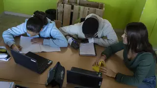 Ordenadores en las aulas: el caso del instituto Feixes de Terrassa, donde cada alumno elabora su propia web