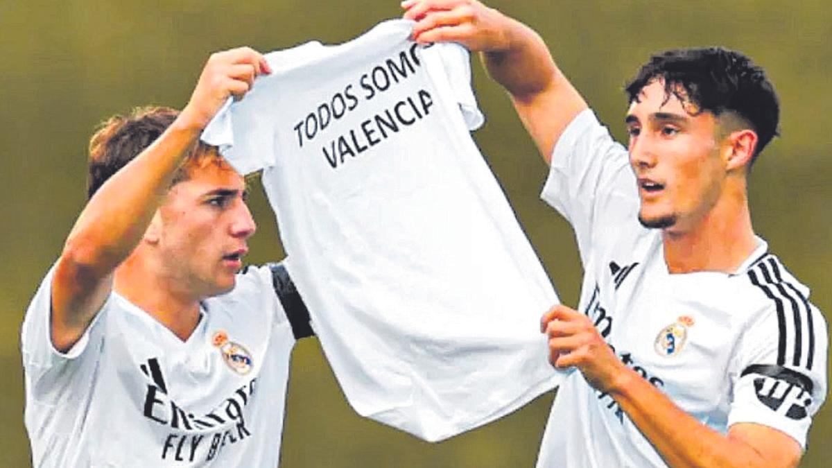 Jesús Fortea, con una camiseta por Valencia