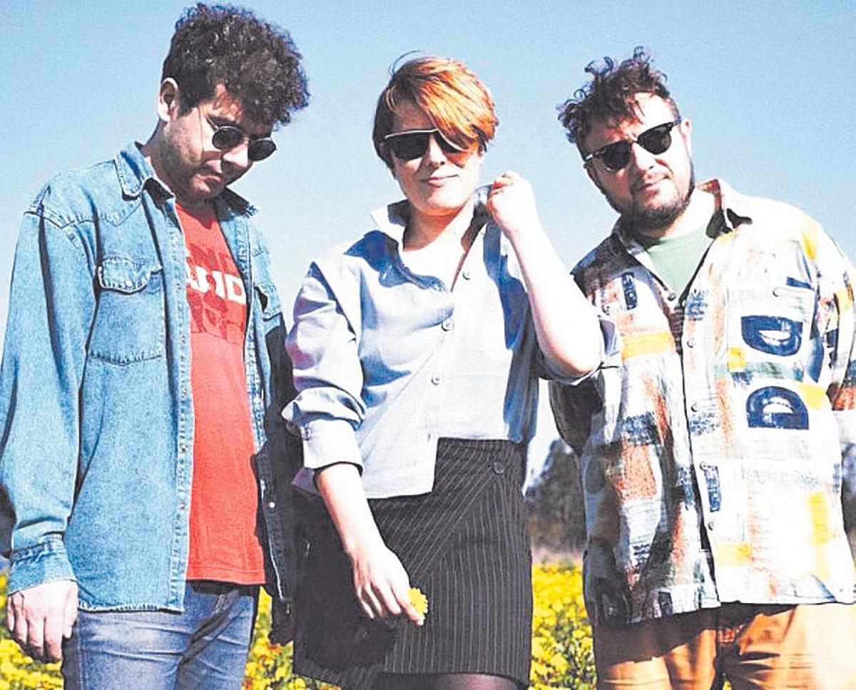 Concierto de Triángulo de Amor Bizarro