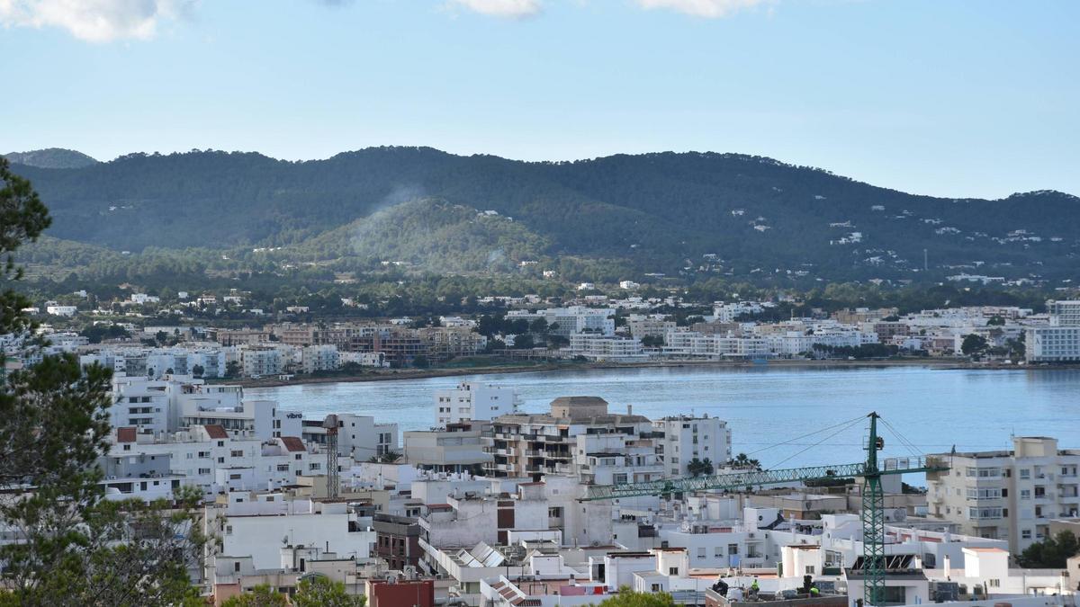Vista parcial del núcleo urbano de Sant Antoni, donde se prevé la primera promoción de vivienda pública.