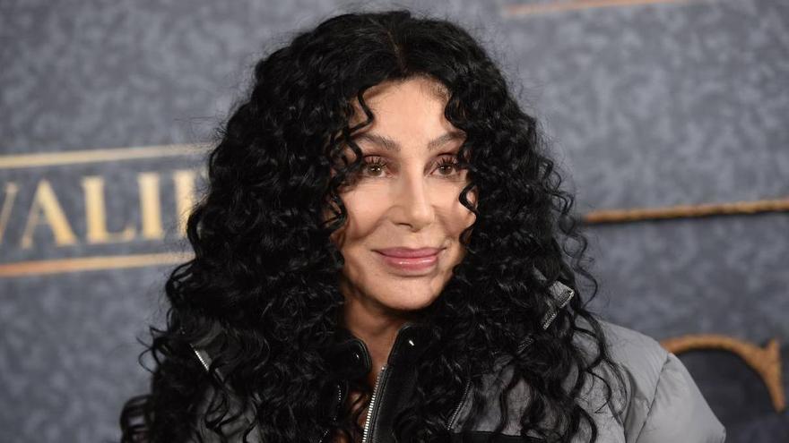 Cher al rescate: ¡Victoria's Secret revive con nuevo 'ángel'!