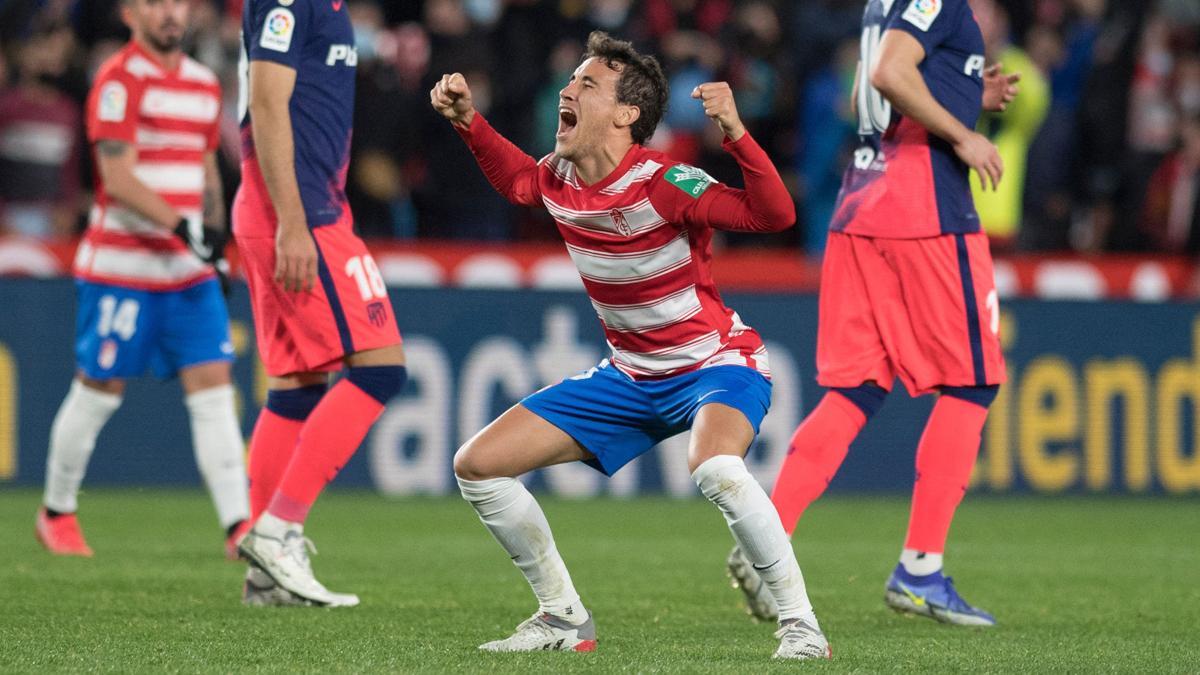 Luis Milla, jugador del Granada