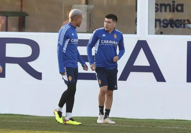 Tomás Alarcón, primer fichaje del Real Zaragoza, completa su primer entrenamiento