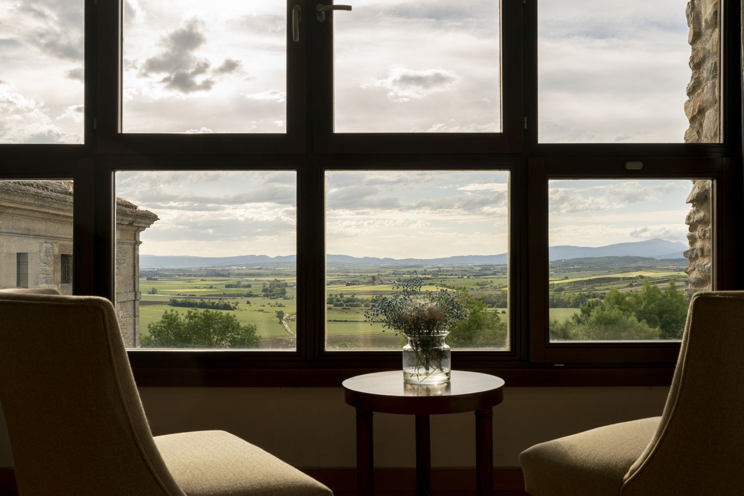 El Parador de Argómaniz y sus preciosos campos dorados