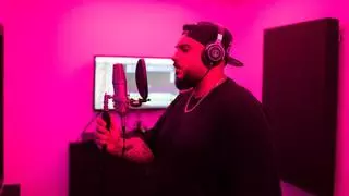 Big Lois, el reggaetonero catalán de flamenquísima raíz que ha abierto un estudio en San Roque