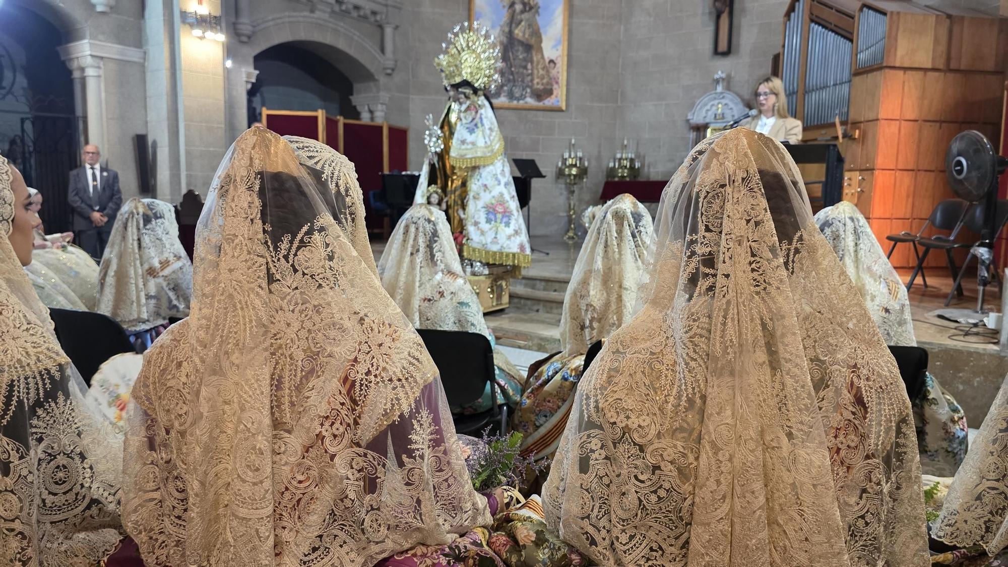 Así ha sido el Besamanos de las falleras mayores y cortes de honor 2025