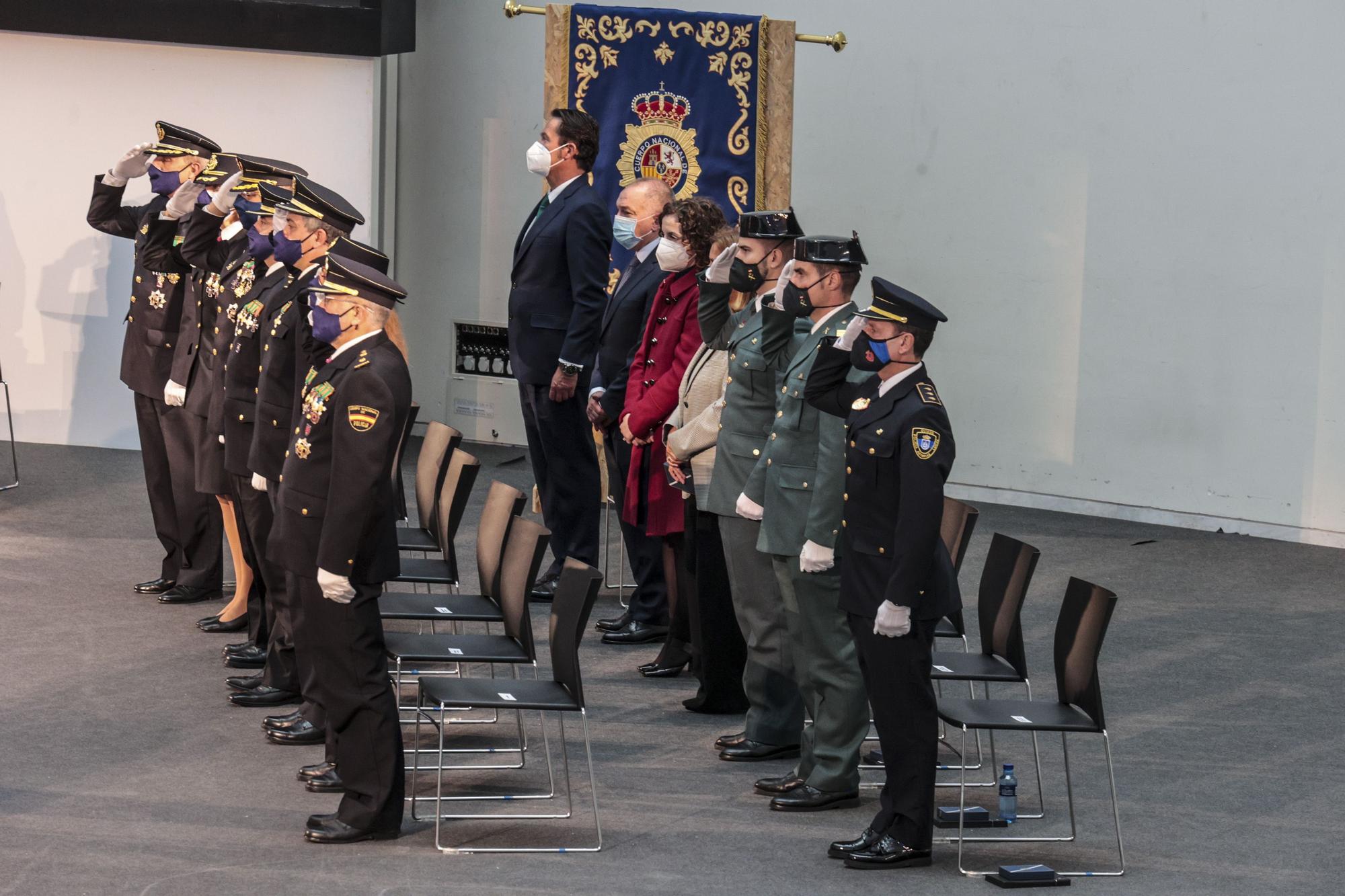 La Policía Nacional de Oviedo celebra a sus patronos, los Ángeles Custodios