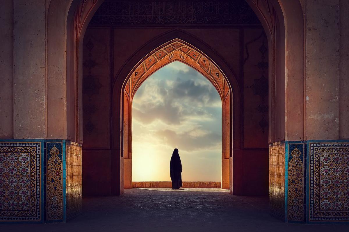 Destinos no recomendados 2023 - Irán, mujer con velo en Kashan