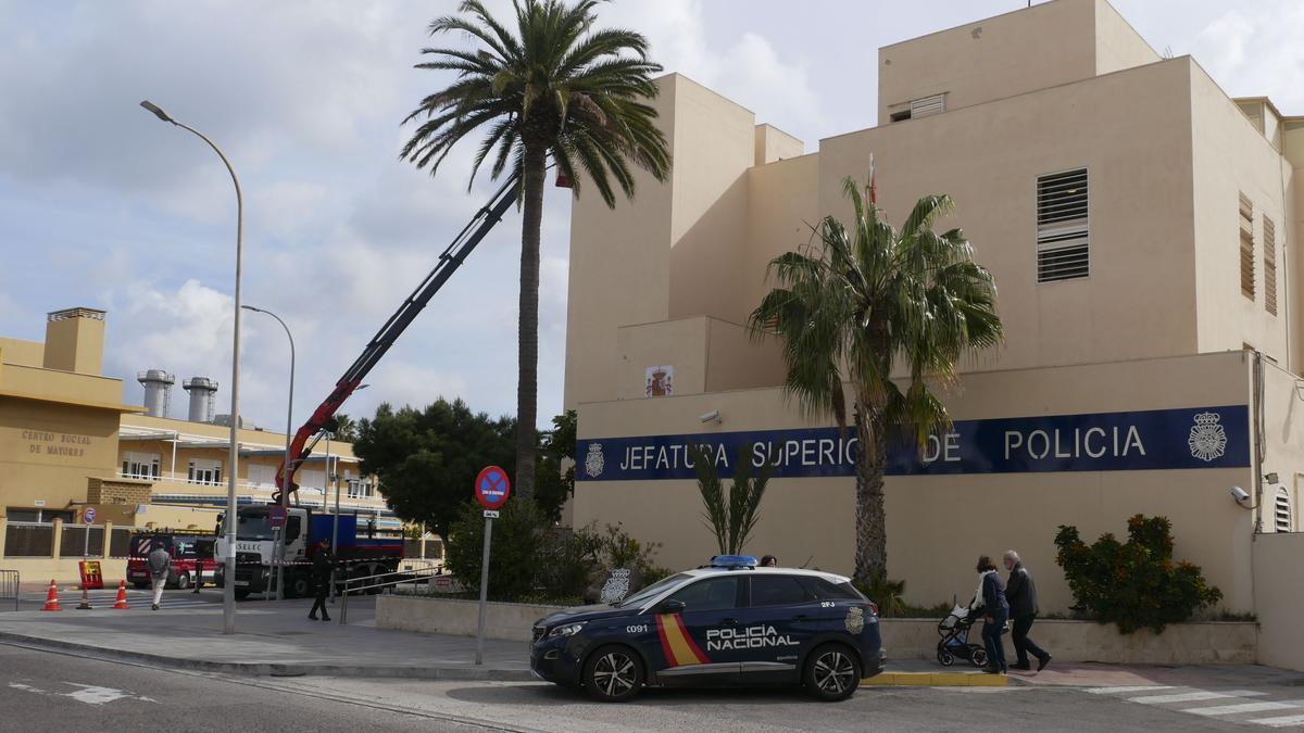 La Policía detiene al expresidente de Melilla por formar un supuesto entramado vinculado con fraudes en la contratación pública