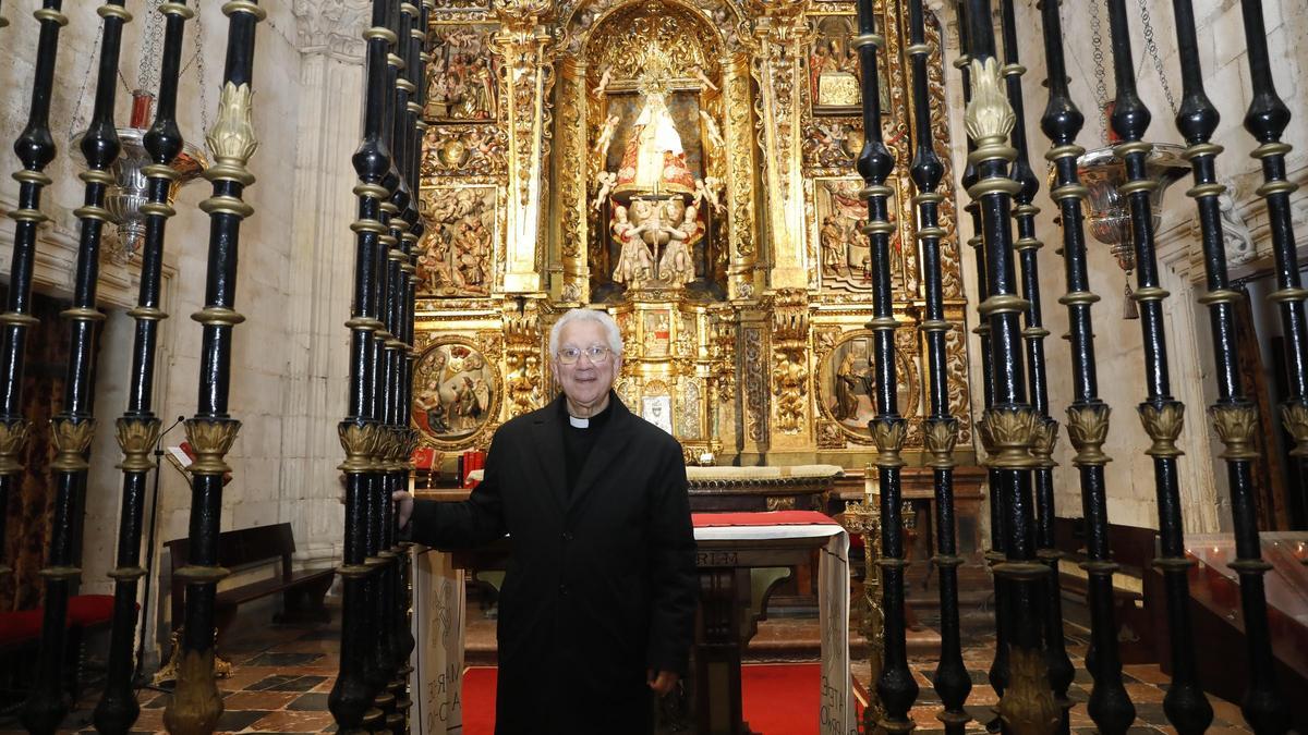El deán de la Catedral de Oviedo, Benito Gallego.