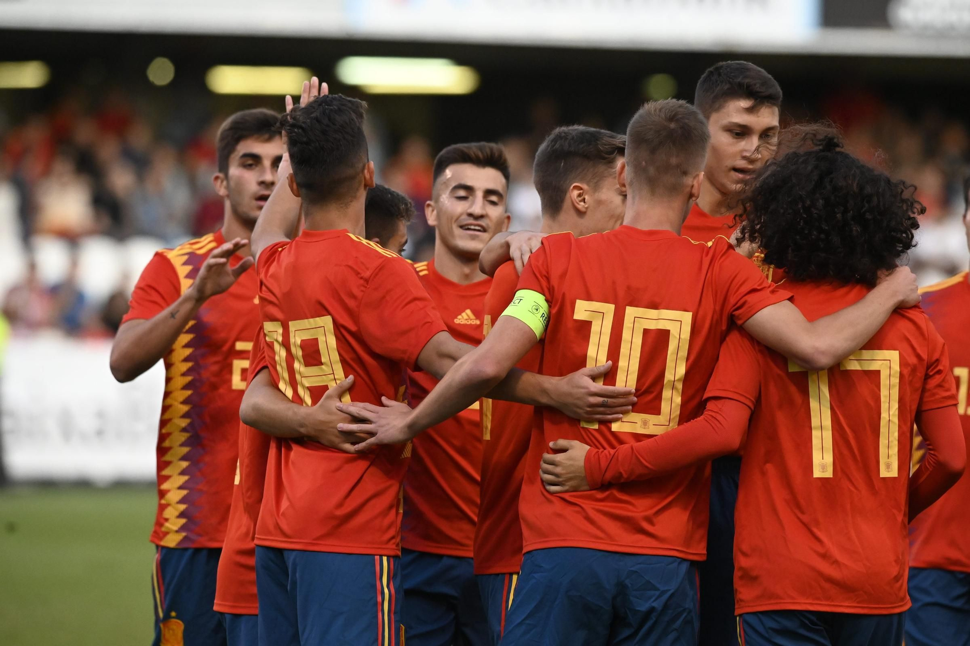 Galería | Búscate en las últimas visitas de la selección española al SkyFi Castalia