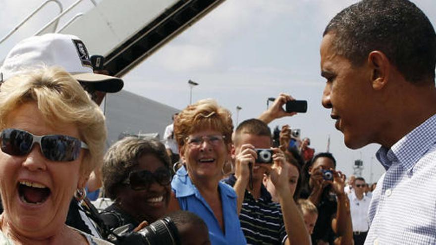 Obama ha visitado a las comunidades afectadas por el vertido.