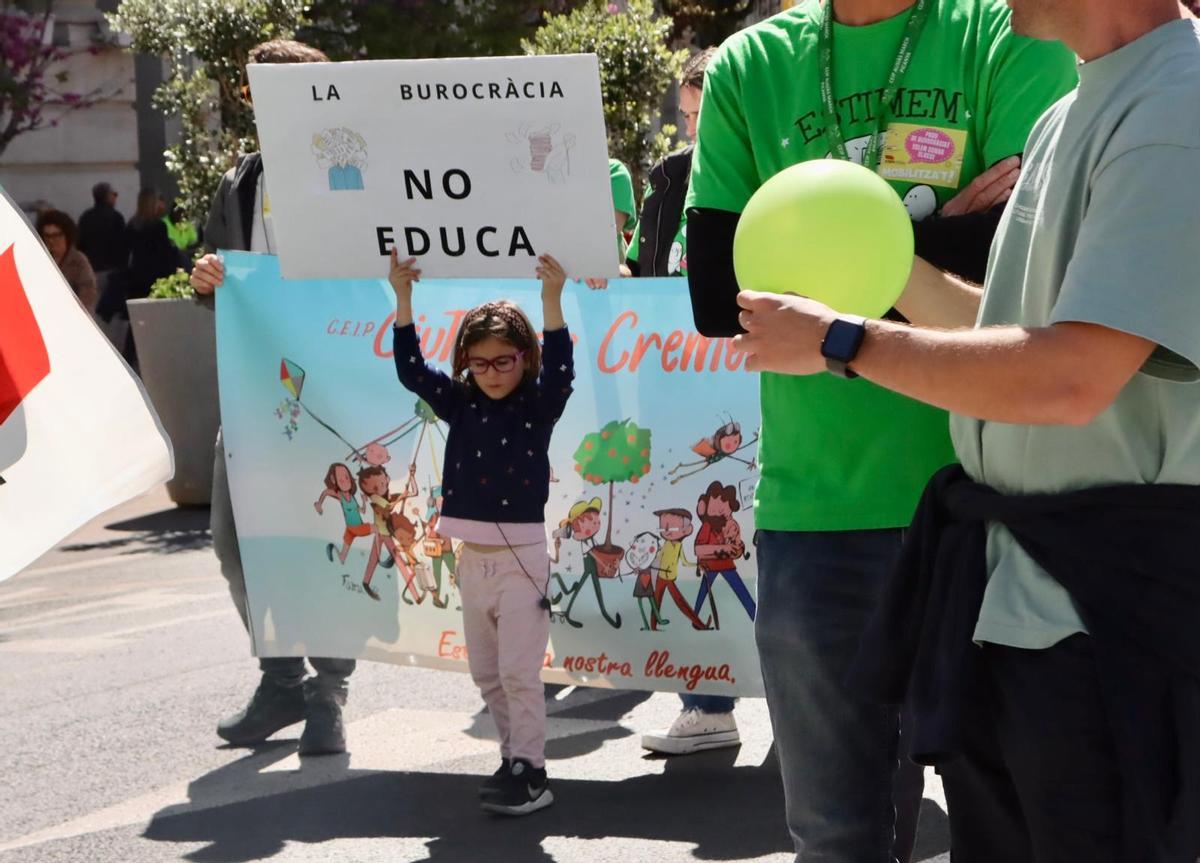 La manifestación de profesores en València en imágenes