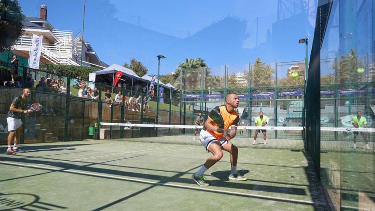 Buen ambiente de padel en el David Lloyd Club Turó