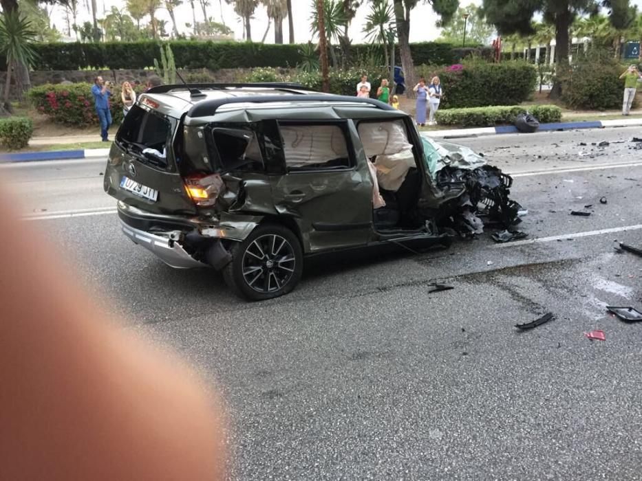 Caos en la A-7 en Marbella durante la huída de un conductor borrachó, que provó un accidente.