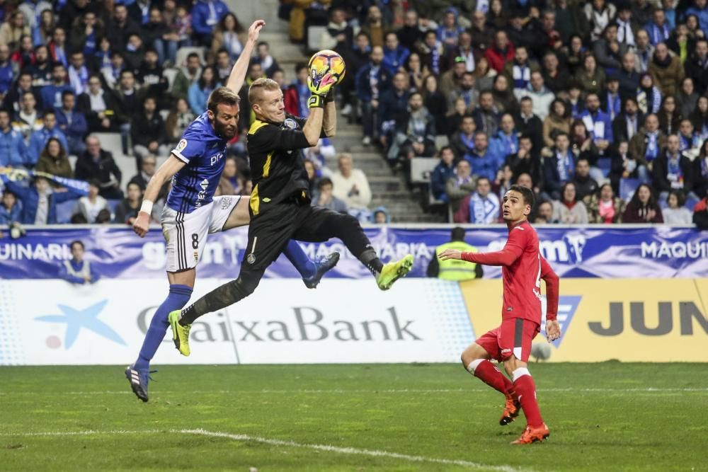 El partido entre el Langreo y el Oviedo B, en imágenes