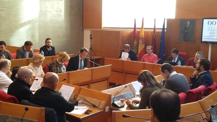 El ayuntamiento de Lorca acogió ayer la celebración del Pleno extraordinario.