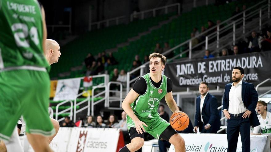 El Cáceres pierde en Logroño, pero Kalinicenko ya juega