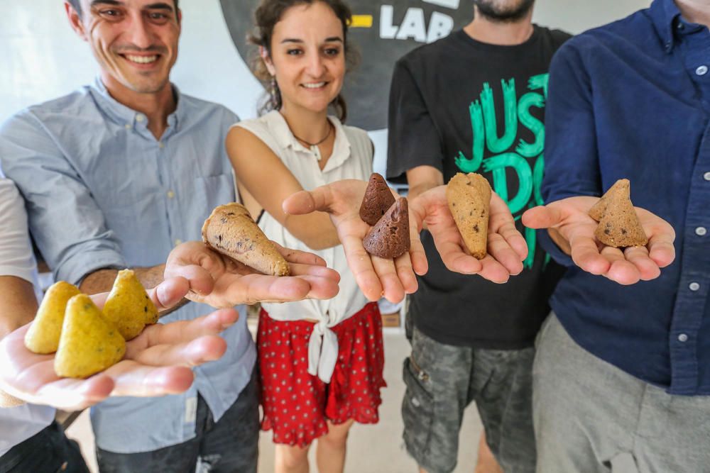 Un grupo de jóvenes empresarios ha puesto en marcha una fábrica de...cucuruchos...gourmet...¡y en la Daya Nueva!
