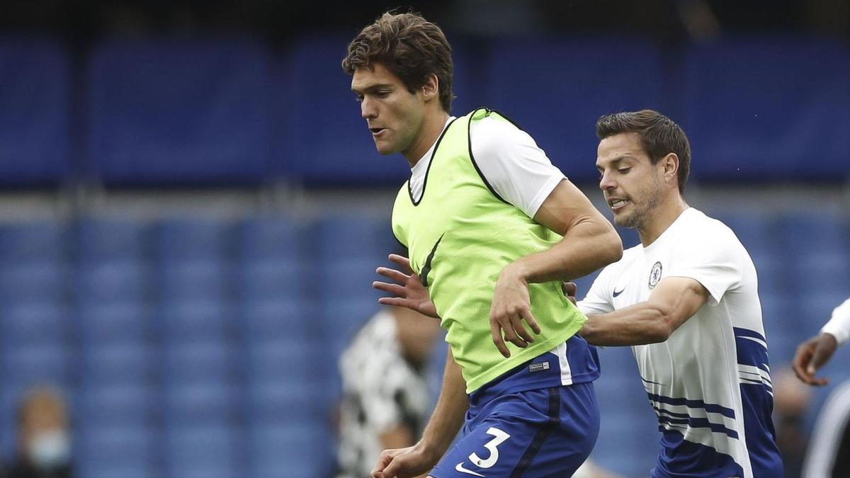 Marcos Alonso y Azpilicueta, en su etapa en el Chelsea.