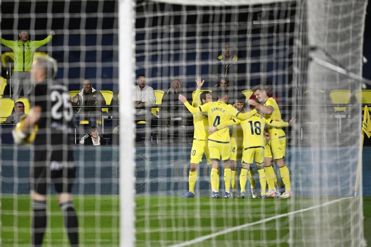 Resumen, goles y highlights del Villarreal 3 - 2 Celta de la jornada 18 ...